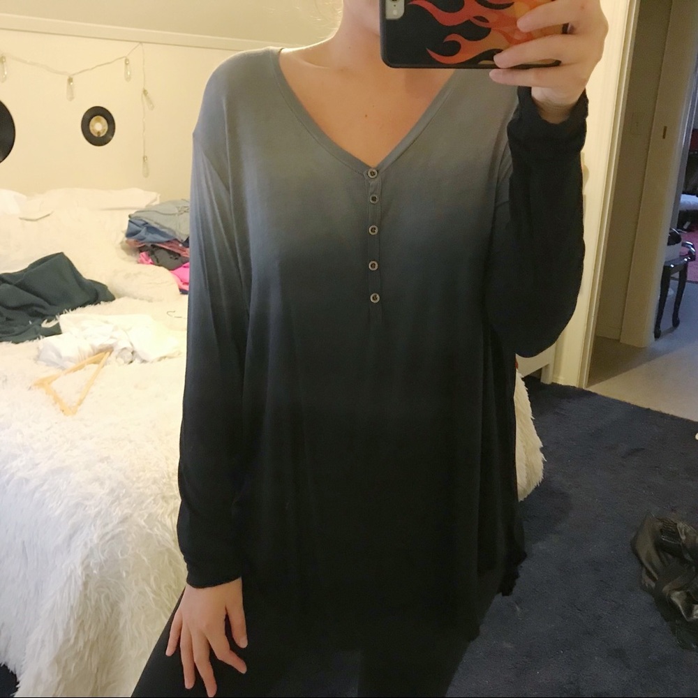 Ombre Henley